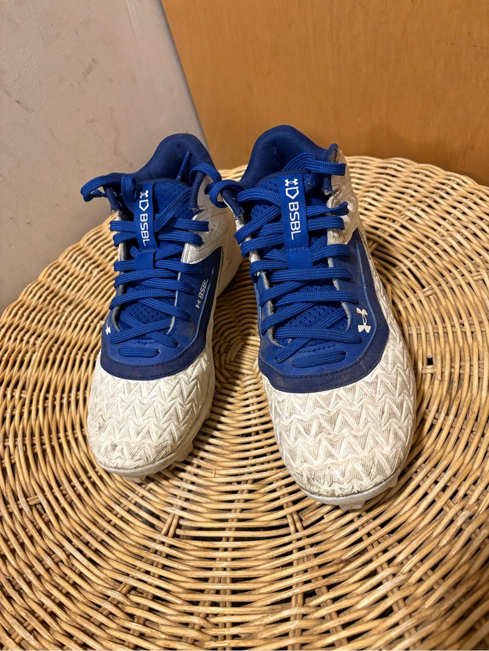 Under Armour Boys Blue and White Cleats